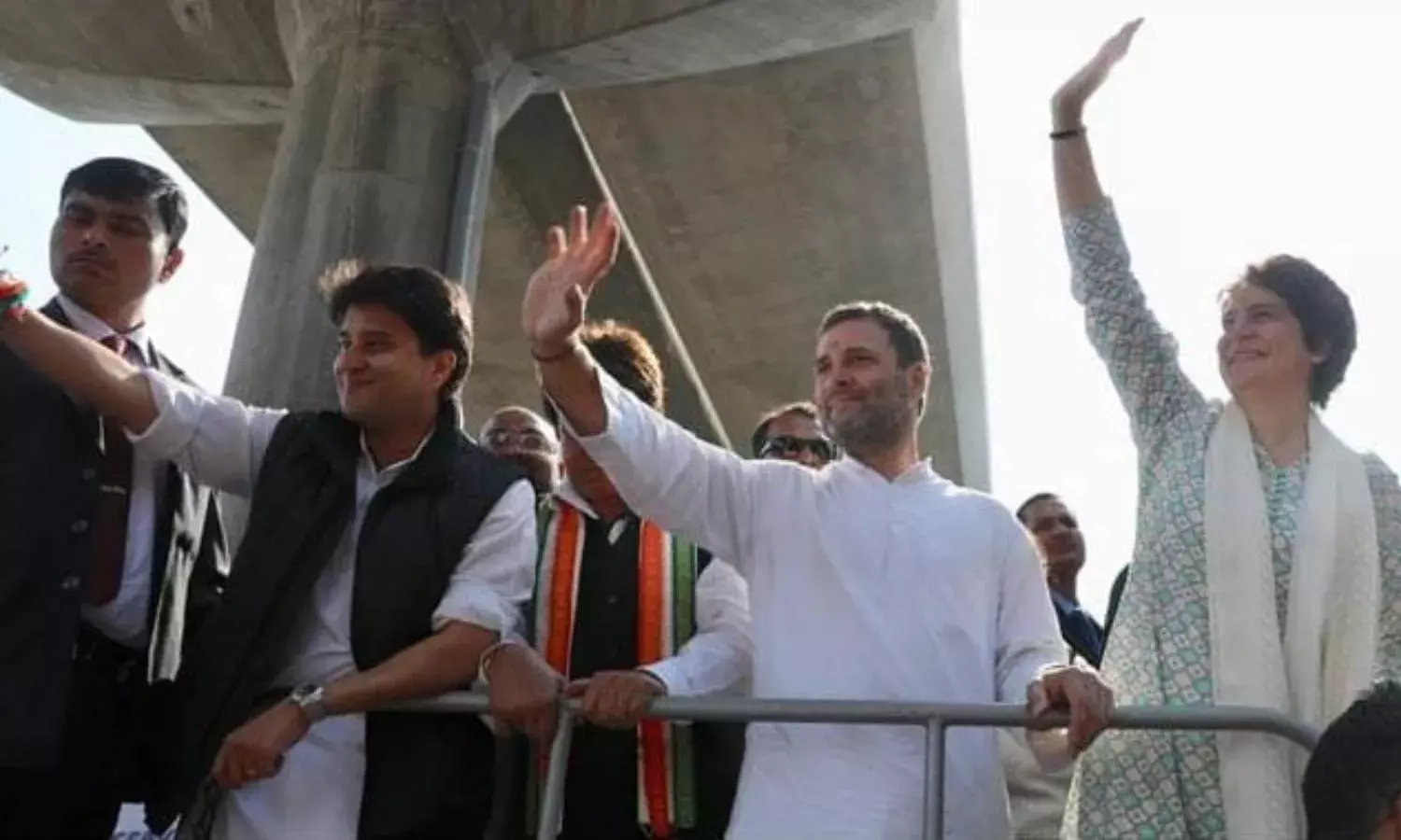 Roadshows Will Not Win UP Roadshows Will Not Win UP