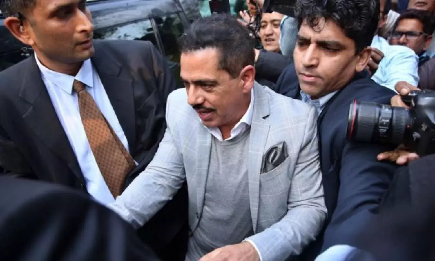 Robert Vadra Investigation: Stop Politicising Please! Robert Vadra Investigation: Stop Politicising Please!