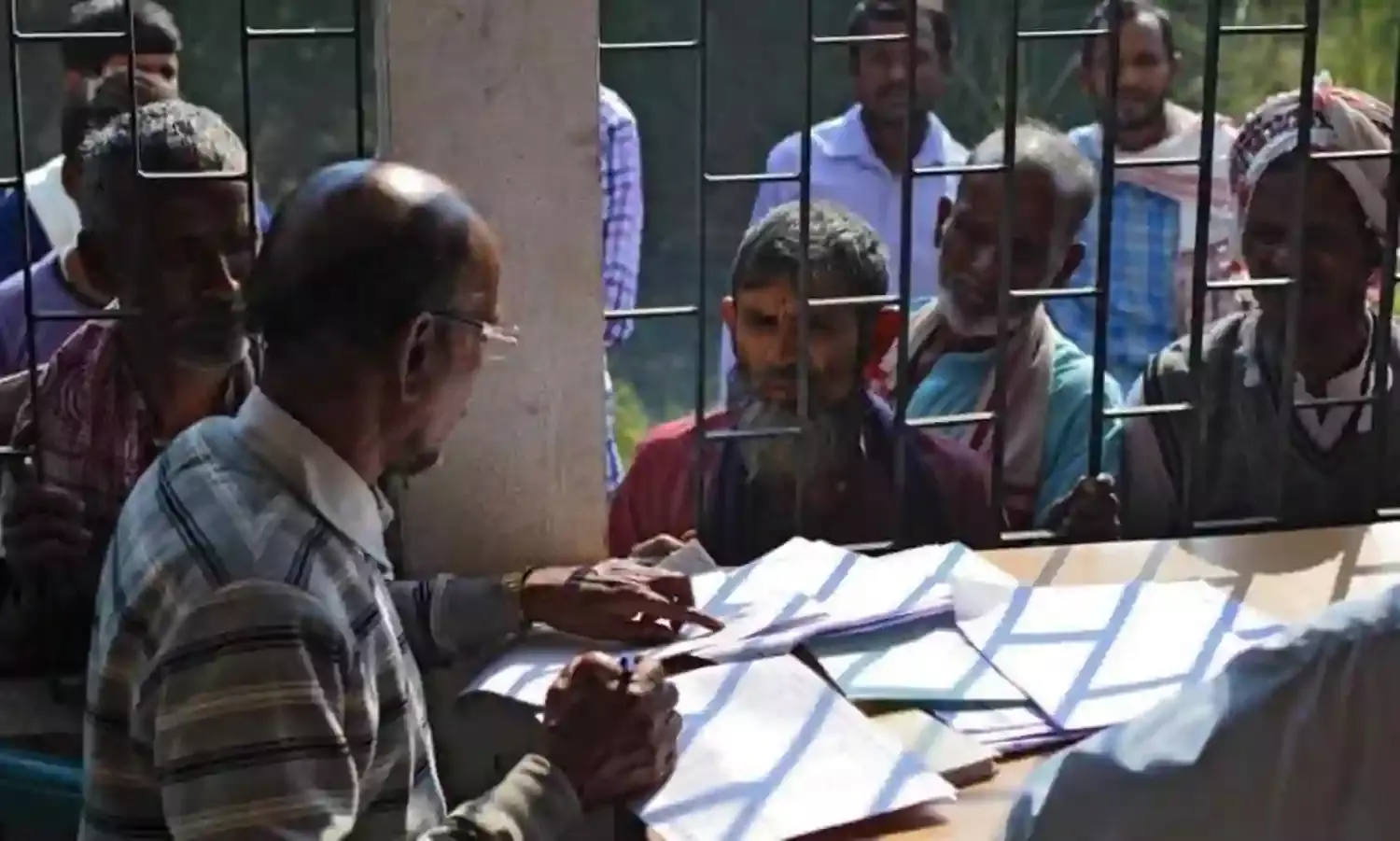 A Six Point Way Forward by Former Civil Servants For a “Just and Fair” NRC A Six Point Way Forward by Former Civil Servants For a “Just and Fair” NRC