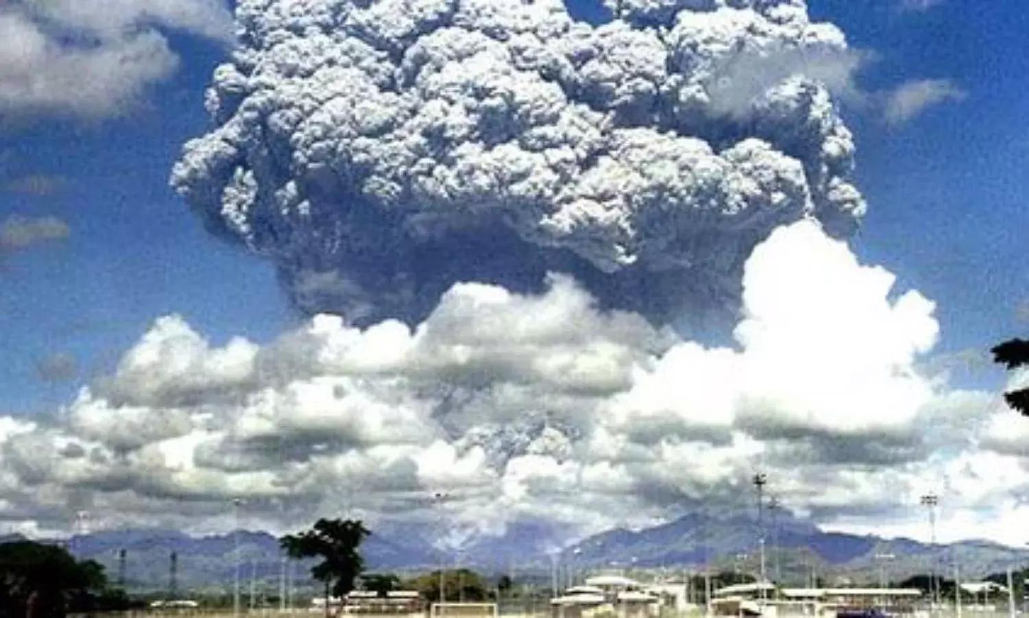 जलवायु परिवर्तन – अधिवेशनों से बाहर, युद्ध स्तर पर कदम उठाने होंगे