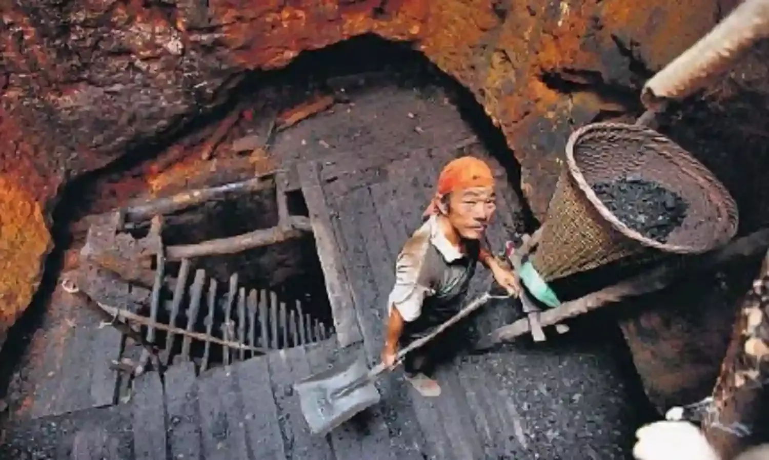 Meghalaya Truly Has a Resource Curse, Illegal Coal Mining Continues Despite Ban