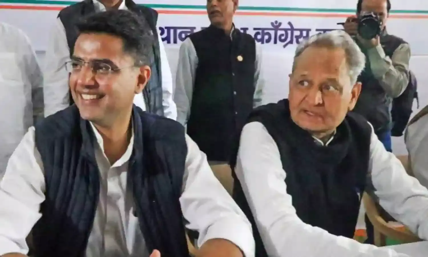 Spot the Difference: Now Gehlot-Pilot Cops Charge Victim of Cow Mob With Smuggling Spot the Difference: Now Gehlot-Pilot Cops Charge Victim of Cow Mob With Smuggling