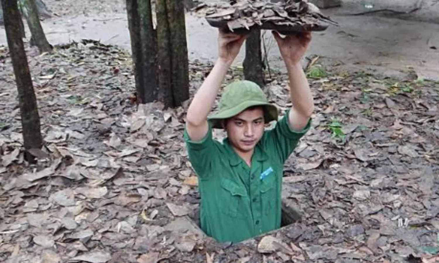 History in a Labyrinth of Tunnels History in a Labyrinth of Tunnels