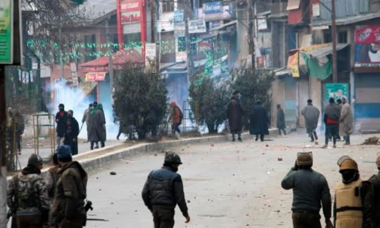 Massive Unrest Engulfs Pulwama