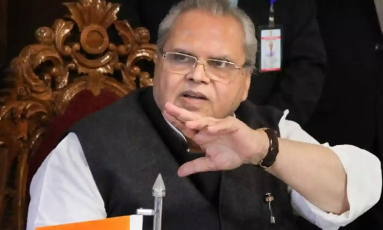 राज्यपाल से भिड़े जम्मू – कश्मीर के पूर्व मुख्यमंत्री