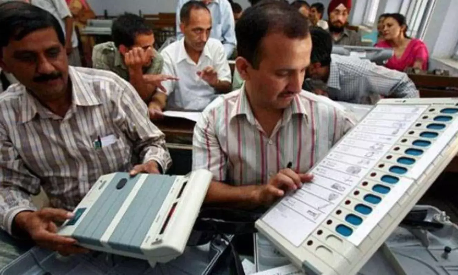 Security of EVMs: Question Mark Moves From Tampering of EVMs to Transportation and Storage After Polls Security of EVMs: Question Mark Moves From Tampering of EVMs to Transportation and Storage After Polls