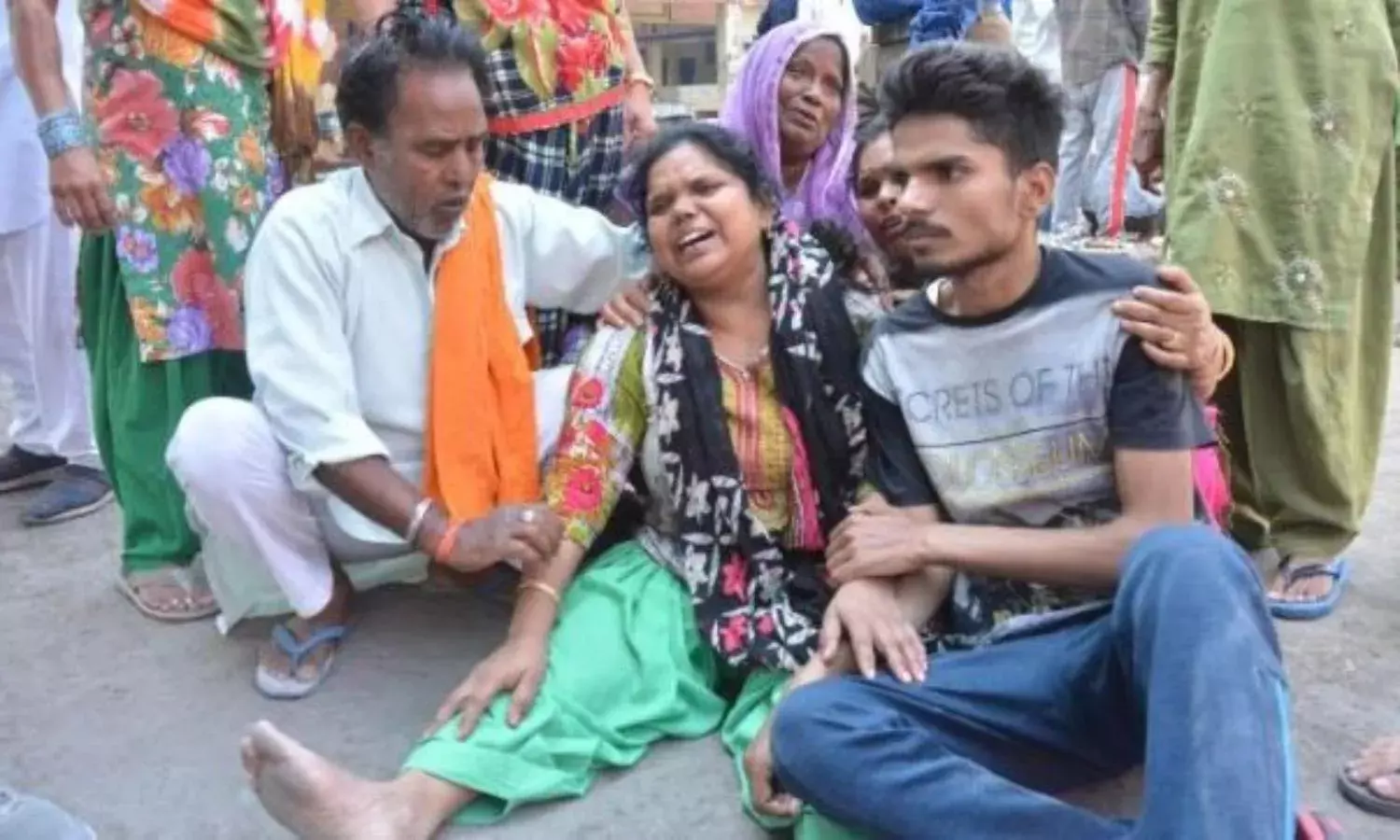 Felt Along the Heart: The Politics of the Amritsar Tragedy Felt Along the Heart: The Politics of the Amritsar Tragedy