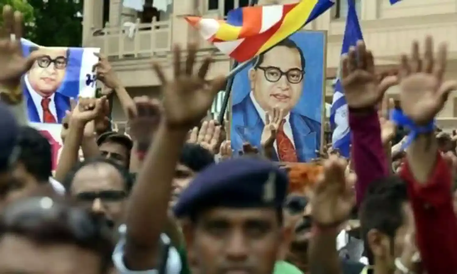 गुजरात में धार्मिक आधार पर भेदभाव के विरुद्ध हाईकोर्ट में जनहित याचिका