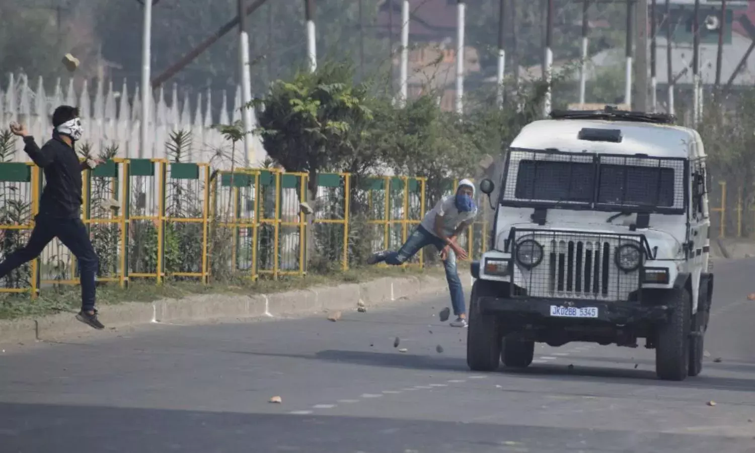 Cordon and Search Operations in Srinagar, Mobile Internet Suspended, Civilian Killed