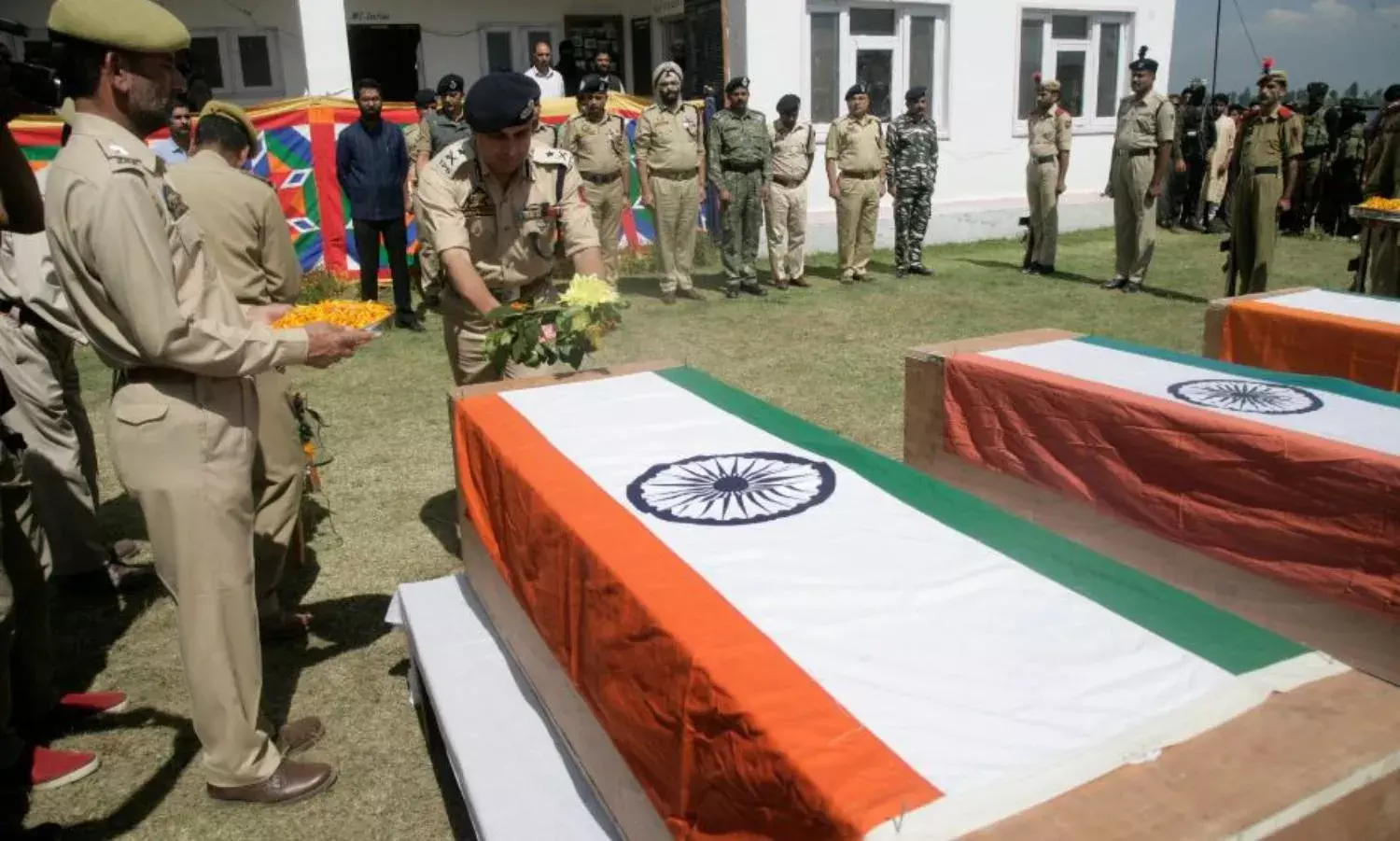 Police Murders Trigger ‘Resignations’ in Kashmir