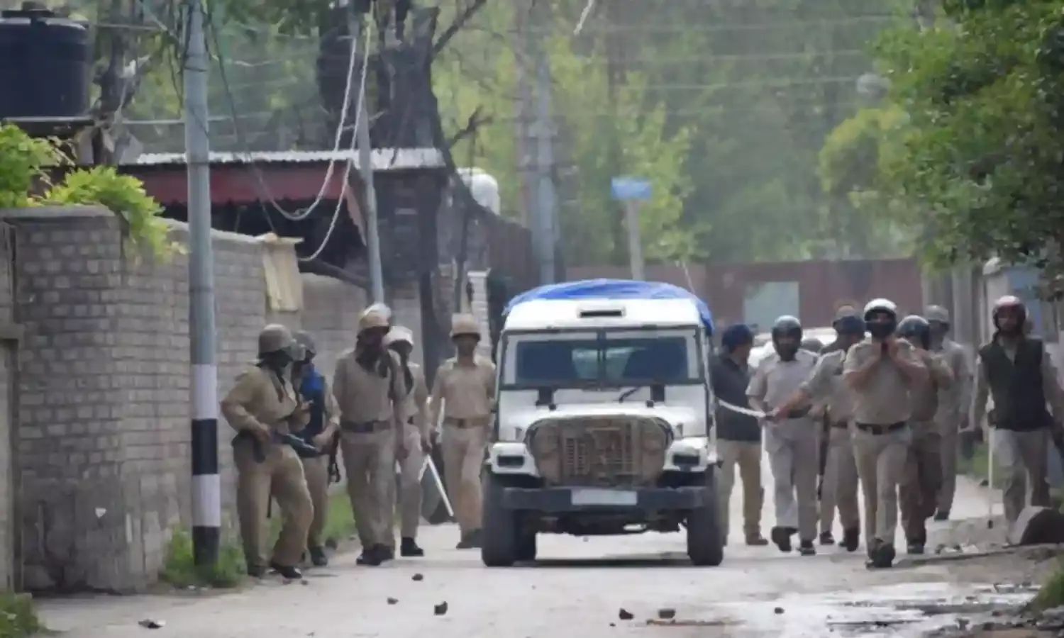 Cycle of Violence Continues: Militants Abduct and Kill 3 Cops in Kashmir