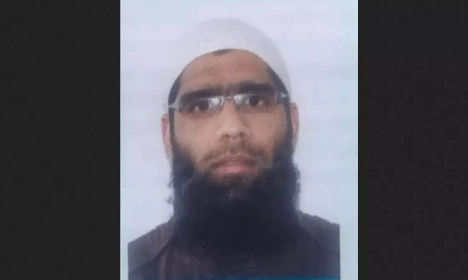 कश्मीर में पुलिस ने किया पत्रकार को गिरफ्तार