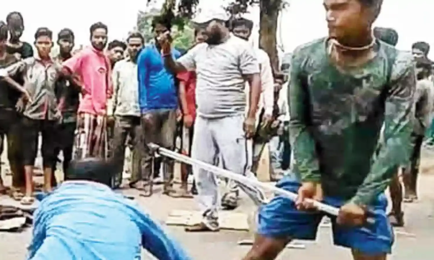 चार आदिवासियों पर गौ – रक्षकों का हमला, एक की मौत