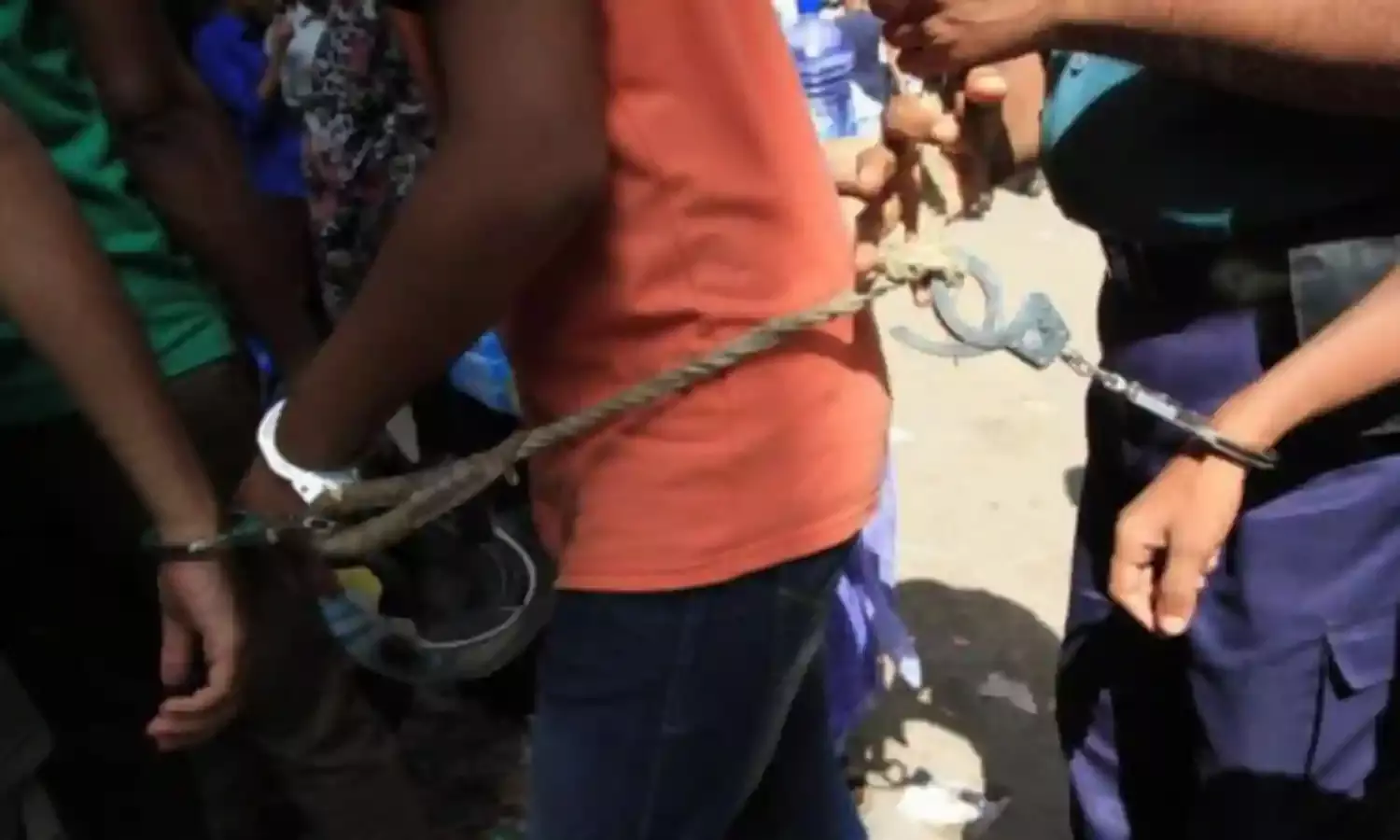 Dhaka: Go After The Attackers, Not The Students Dhaka: Go After The Attackers, Not The Students