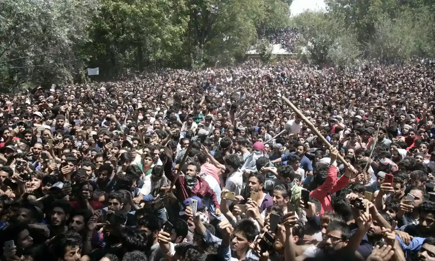 Civilian Shot Dead By Army, Protesters Clash With Security Forces After Encounter In Shopian