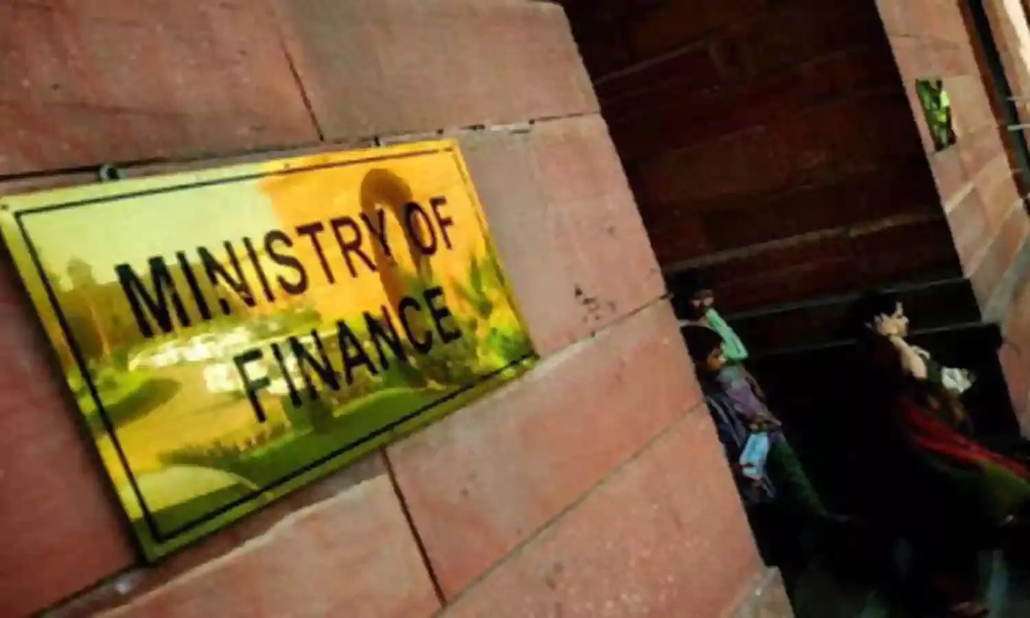 वित्त आयोग को संदर्भित विषय राज्यों के लिए चिंताजनक