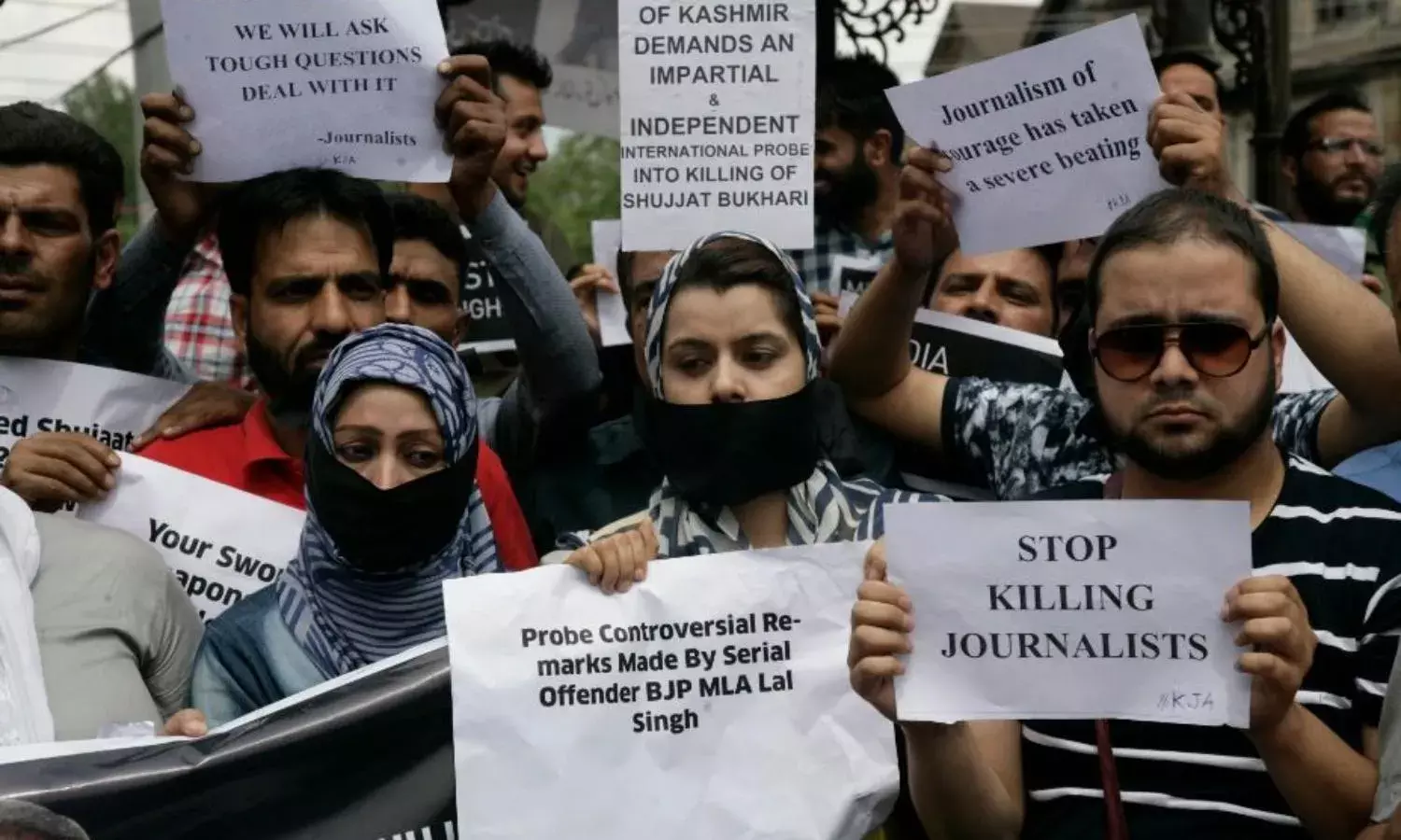 After Bukharis Assassination, Cars Vandalised in Srinagars High Security Press Enclave