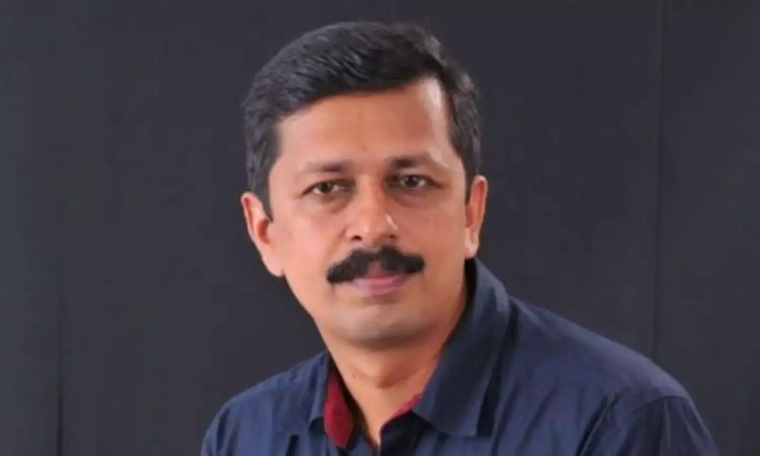 “ठगों” की धमकियों और दबावों का लेखकों ने किया विरोध “ठगों” की धमकियों और दबावों का लेखकों ने किया विरोध