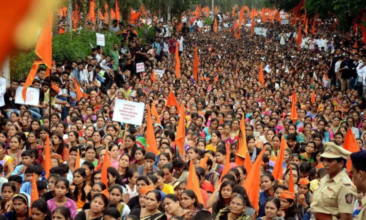 Maharashtra Caste Wars:  CM Cancels Temple Visit, Farmer Kills Himself, Marathas Announce State Bandh