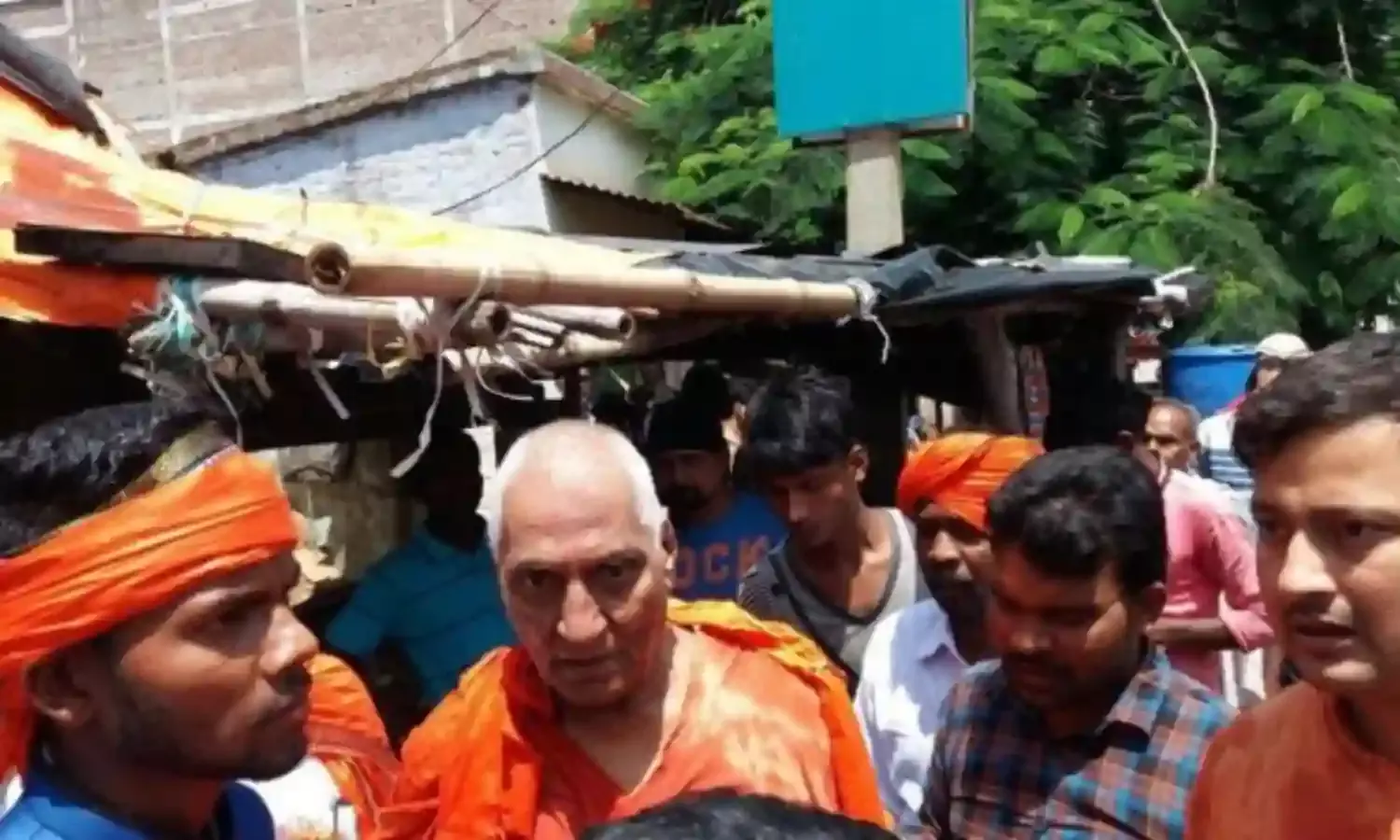 भीड़ के ढांचे का सच खुल चुका