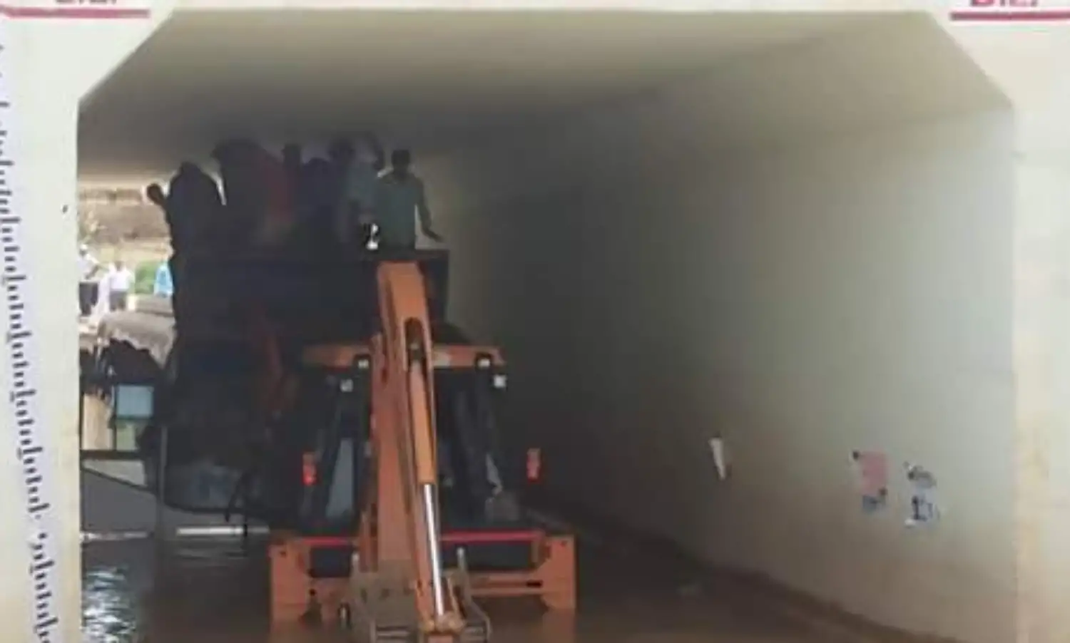 पिछड़े इलाकों में हल्की वारिश से मुसीबतें शुरु हो जाती है