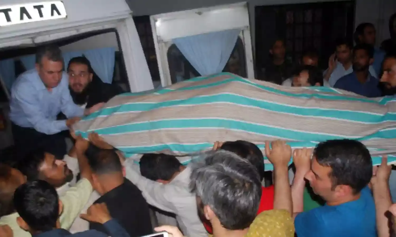 Journalist Shujaat Bukhari Shot Dead In Kashmir