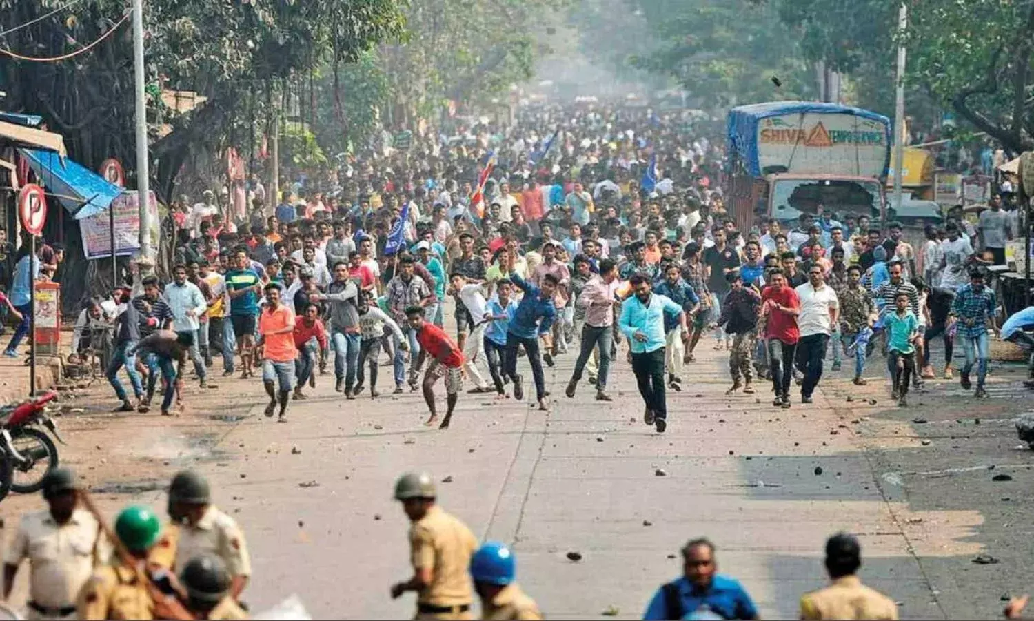 Release Them Now: Lawyers, Activists Flay Arrests by Fadnavis Govt as Attack on Dalits Release Them Now: Lawyers, Activists Flay Arrests by Fadnavis Govt as Attack on Dalits