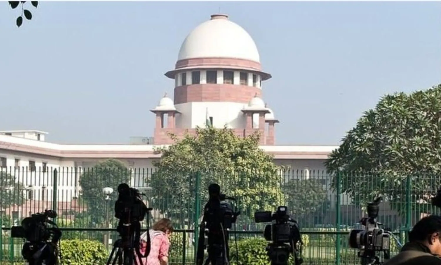 दलितों आदिवासियों के प्रमोशन में आरक्षण का अंतरिम फैसला