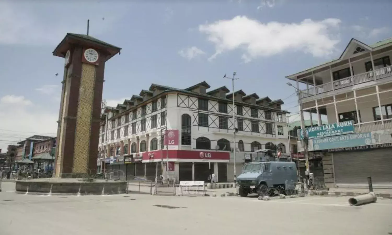 Srinagar Ghost Town Ahead of PM Modi’s Visit