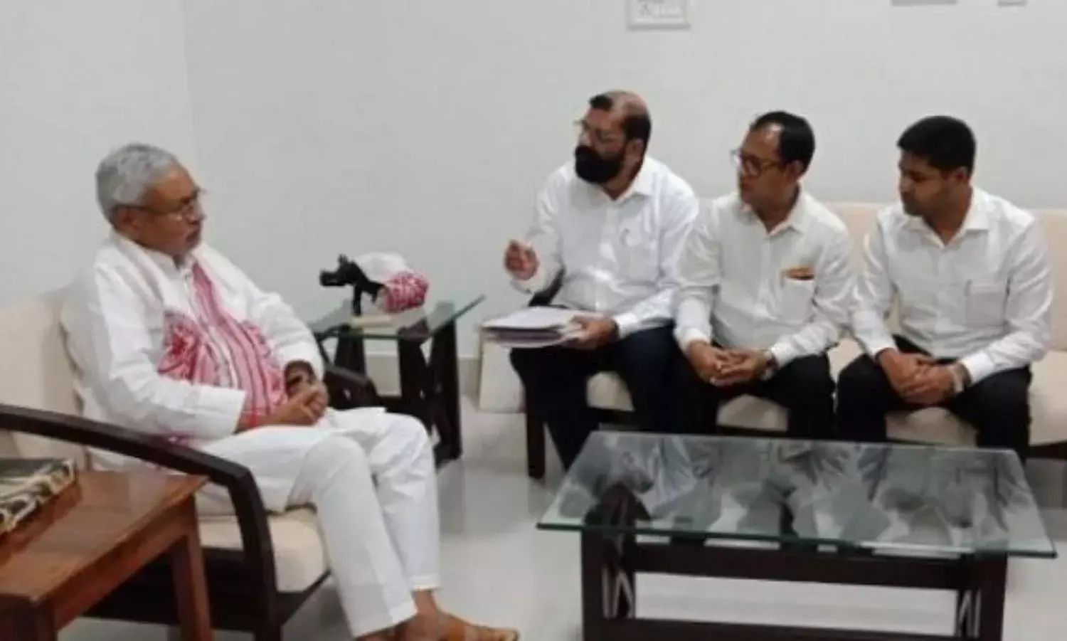 Nitish Kumar Supports AASU Against Citizenship Bill: Anti Secular He Says Nitish Kumar Supports AASU Against Citizenship Bill: Anti Secular He Says