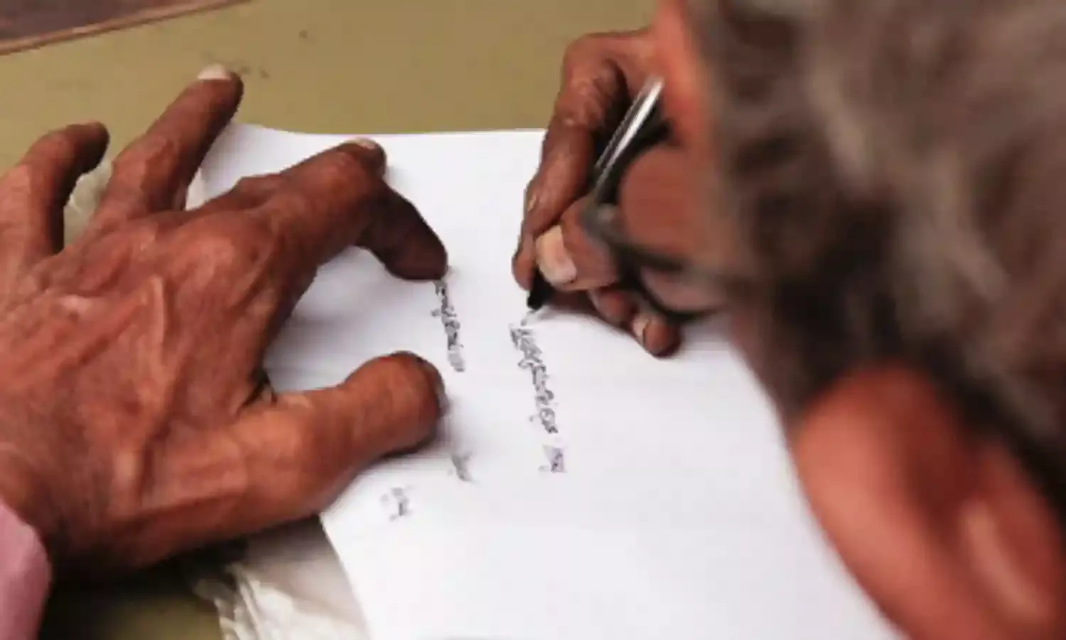 In Search Of The Last Handwritten Deed Writer In Delhi’s Walled City