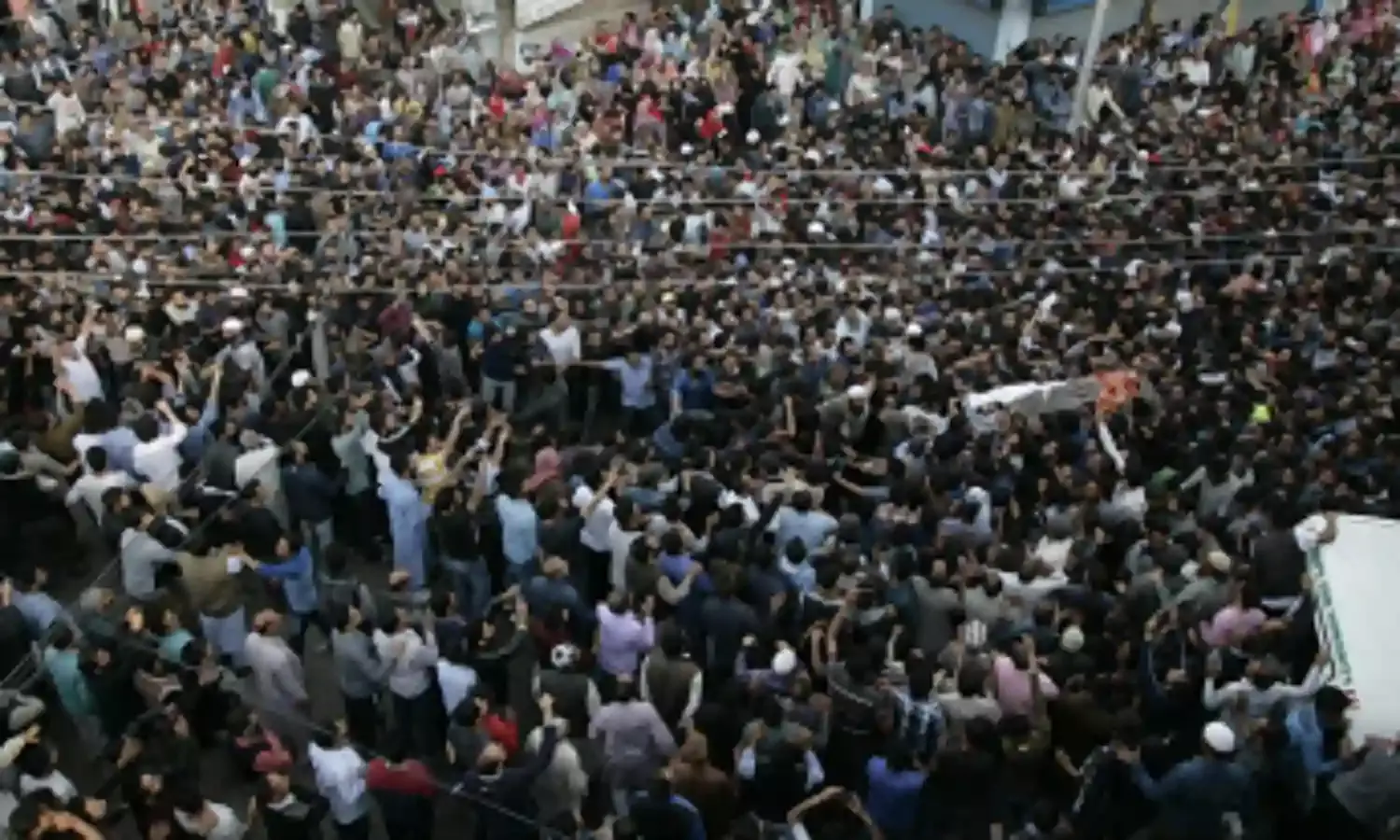 Kashmir Burns: 10 Dead as Clashes Continue