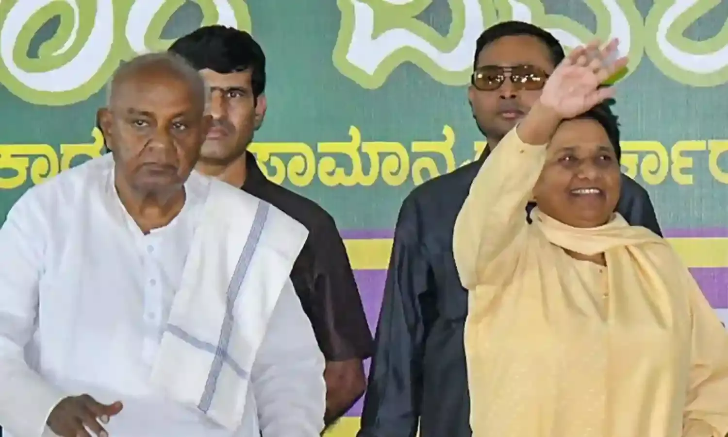 Deve Gowda Kingmaker? BJP Now Worried About JD-S Prowess in Karnataka Deve Gowda Kingmaker? BJP Now Worried About JD-S Prowess in Karnataka