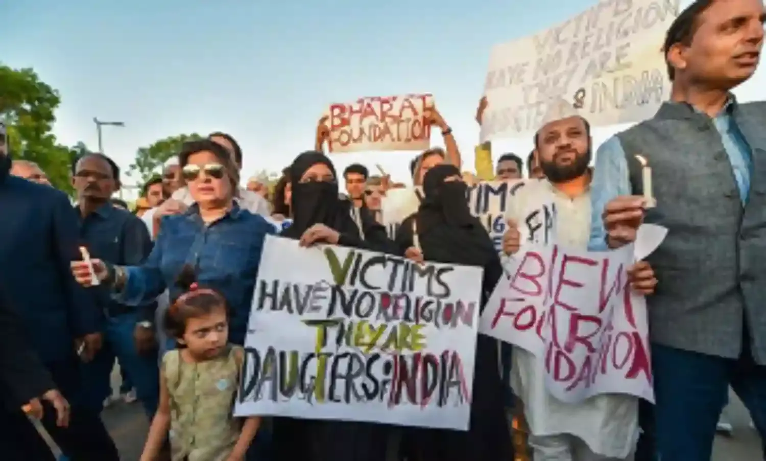 छात्रों के प्रदर्शनों से परेशान जम्मू – कश्मीर सरकार ने निजी ट्यूशन सेंटरों को किया बंद