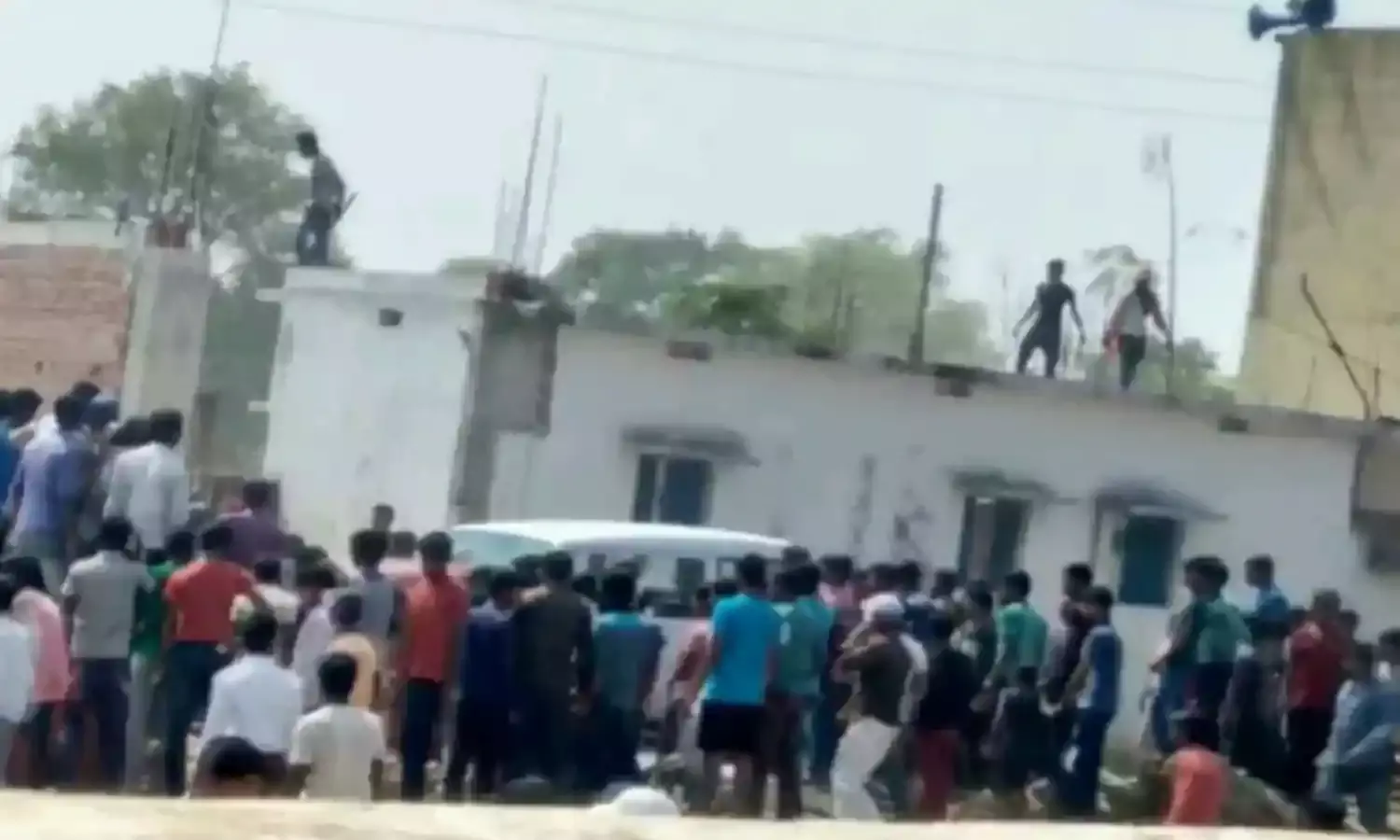 Jharkhand: Villagers Flee As Mob Unleashes Sheer Terror Jharkhand: Villagers Flee As Mob Unleashes Sheer Terror