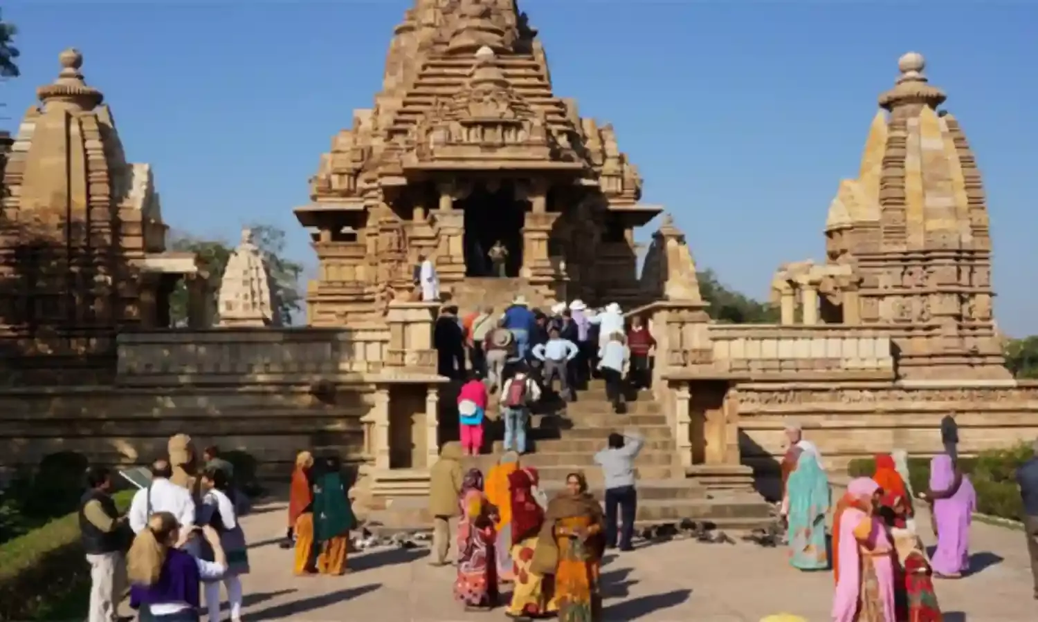 श्रीलंकाई बौद्ध मंत्री को भारत में एक मंदिर में प्रवेश से रोका गया
