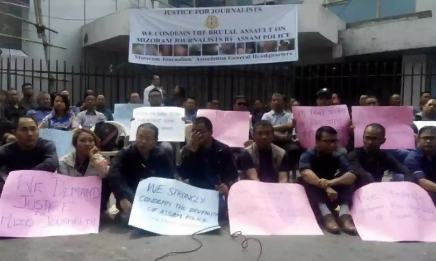 Rights Body Issues Notices to DGPs Assam,Mizoram For Assault On Scribes