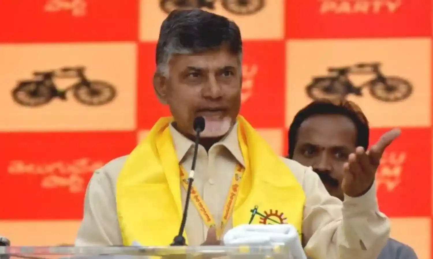 चंद्रबाबू नायडू द्वारा अविश्वास प्रस्ताव लाने के मायने चंद्रबाबू नायडू द्वारा अविश्वास प्रस्ताव लाने के मायने