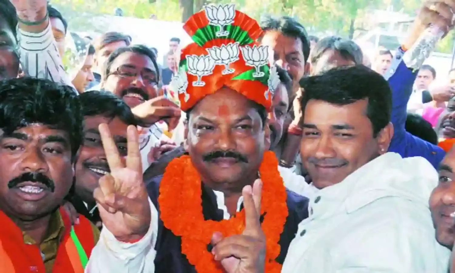 पत्थलगड़ी ने झारखंड सरकार की नींद उड़ा दी है ! पत्थलगड़ी ने झारखंड सरकार की नींद उड़ा दी है !