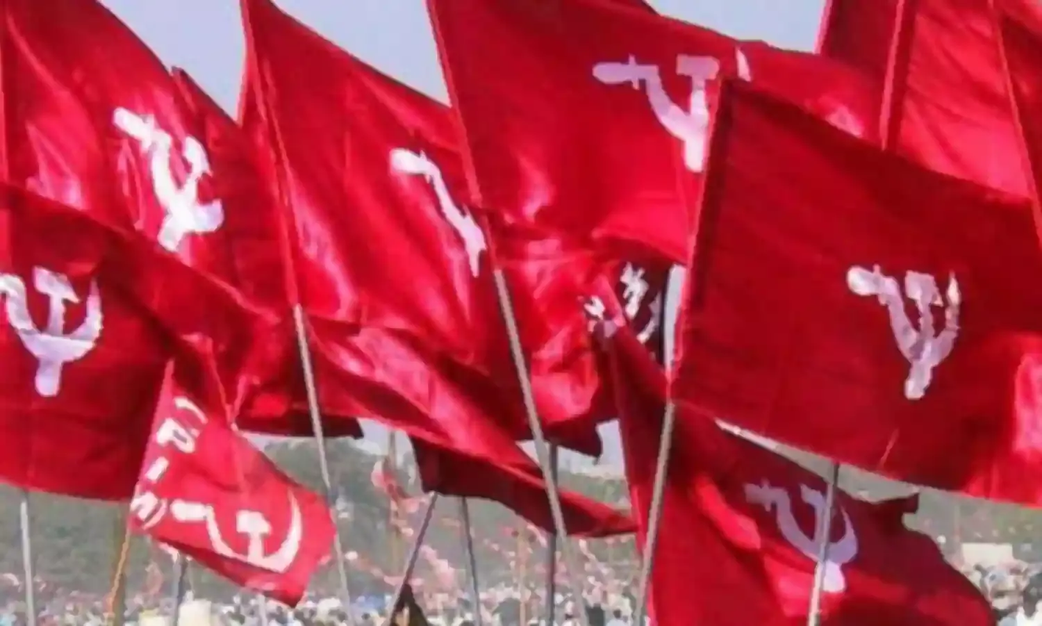 भाजपा विरुद्ध माकपा की ‘फायरिंग’ कांग्रेस का कंधा अभी नहीं भाजपा विरुद्ध माकपा की ‘फायरिंग’ कांग्रेस का कंधा अभी नहीं