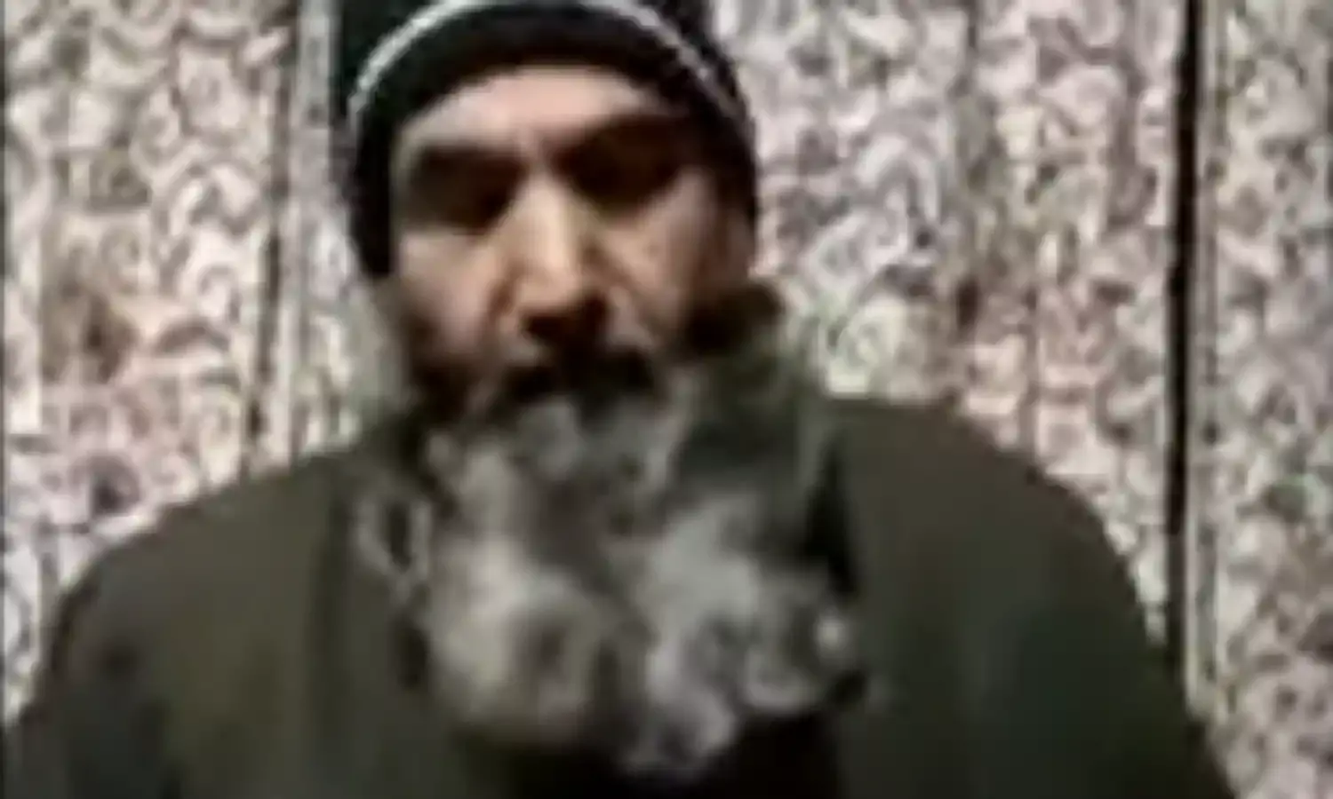 Republic Day LockDown in Kashmir, Militants Video Goes Viral Republic Day LockDown in Kashmir, Militants Video Goes Viral