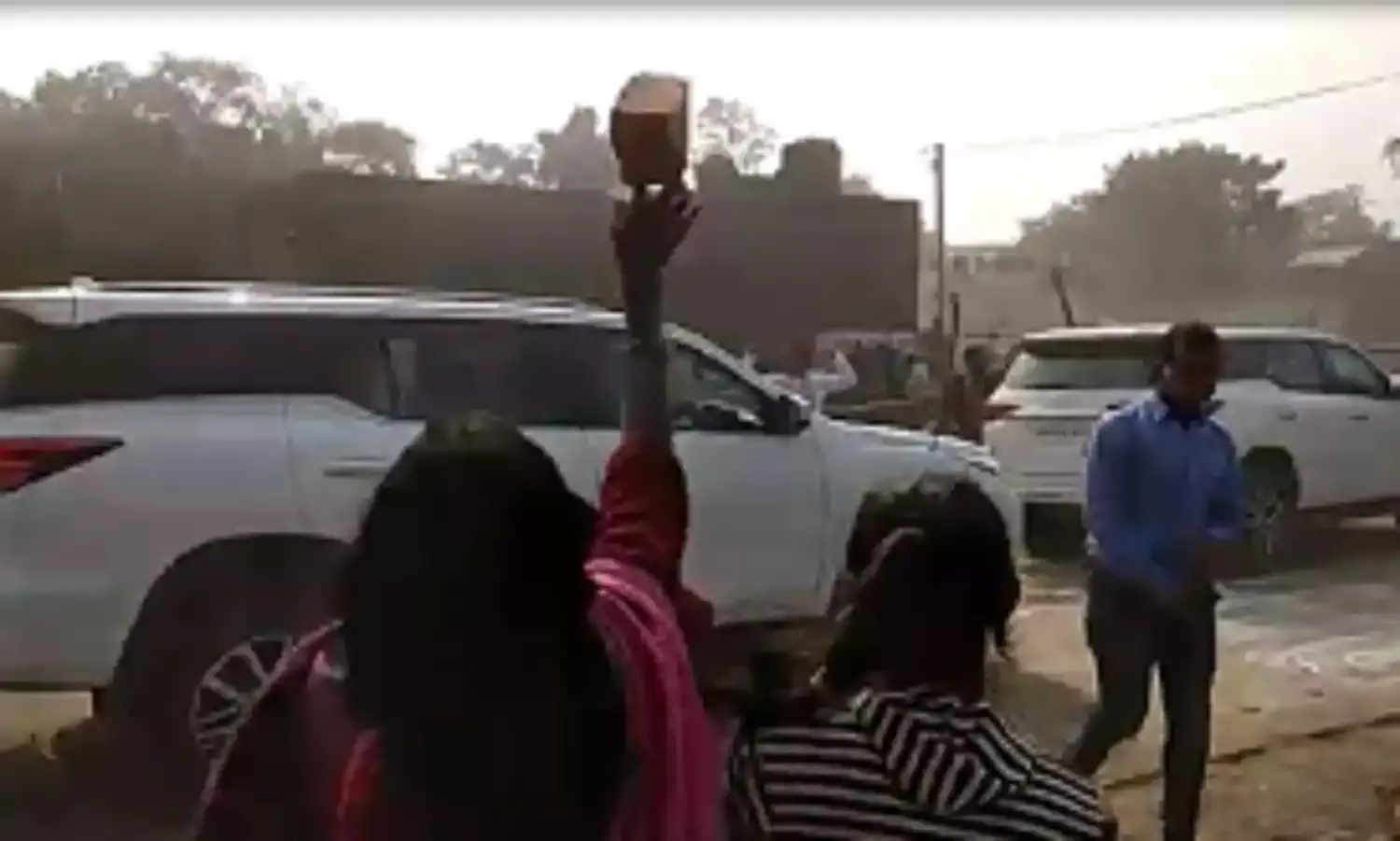 Brickbats Signal the Beginning of the End of the Innings For Nitish Kumar Brickbats Signal the Beginning of the End of the Innings For Nitish Kumar