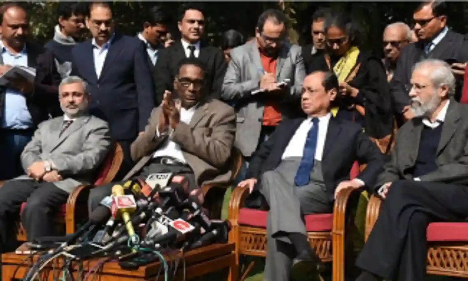 Totally Unprecedented Sign of Anguish Over Judicial Orders: 4 Senior SC Justices Release Letter to CJI in Press Meet Totally Unprecedented Sign of Anguish Over Judicial Orders: 4 Senior SC Justices Release Letter to CJI in Press Meet