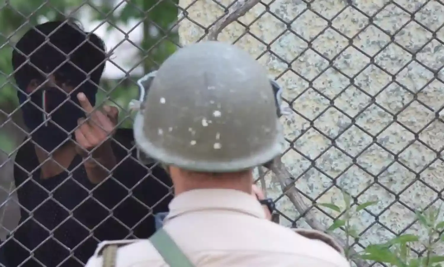 Under Curfew: Life Of A Student In Kashmir