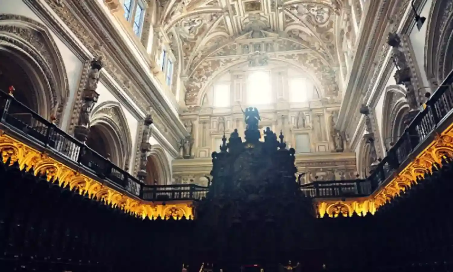 A House of Many Faiths