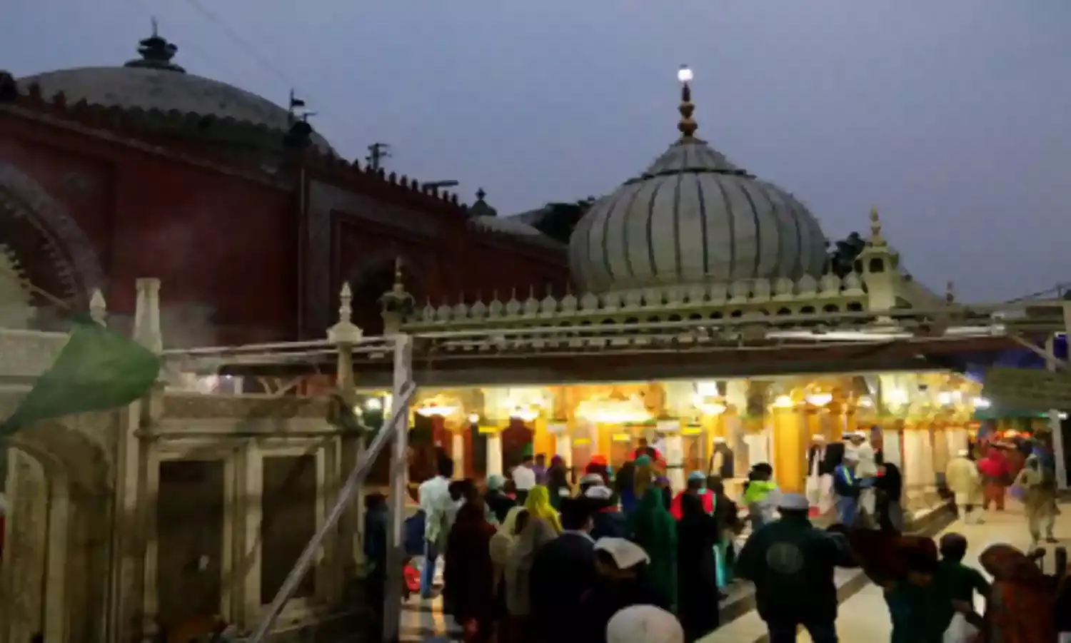 Nizamuddin Basti:  700 Years of Living Heritage