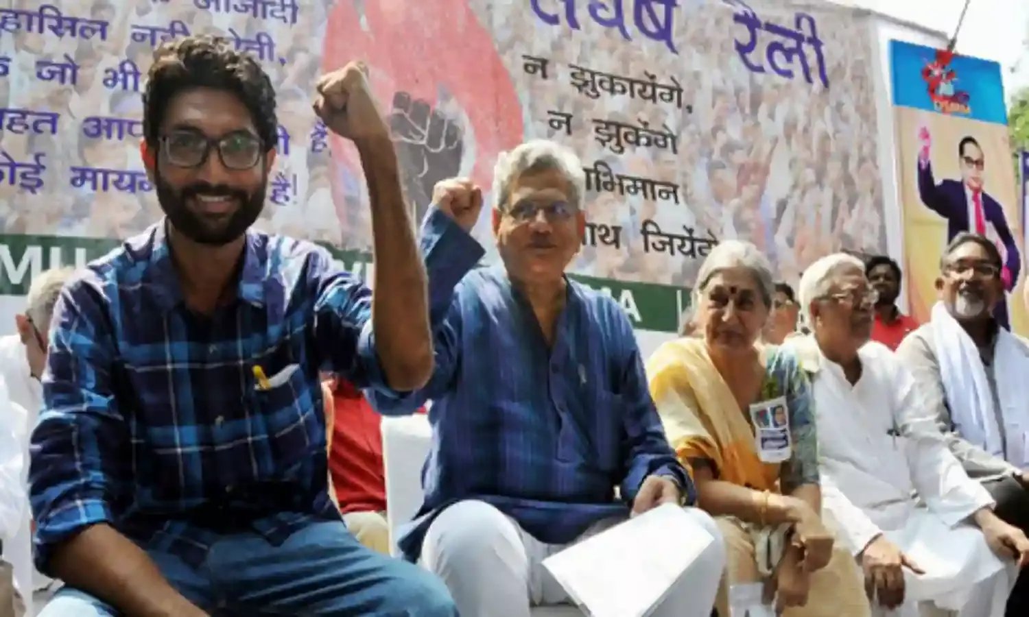 Mevani To Contest Gujarat Polls, Congress Drops Sitting MLA For Him Mevani To Contest Gujarat Polls, Congress Drops Sitting MLA For Him