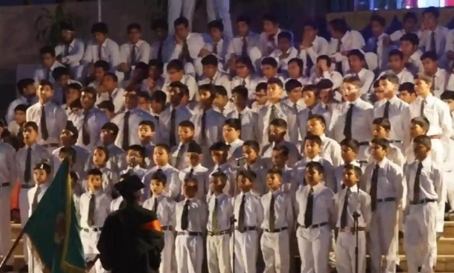 समान शिक्षा प्रणाली के तहत भविष्य के निजी विद्यालय समान शिक्षा प्रणाली के तहत भविष्य के निजी विद्यालय