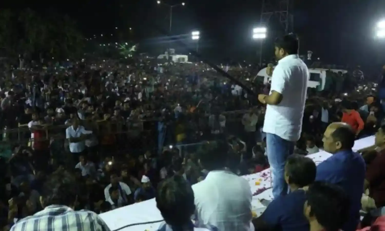 Hardik Patel Takes Gujarat Election Battle into Amit Shah’s Home Town Hardik Patel Takes Gujarat Election Battle into Amit Shah’s Home Town