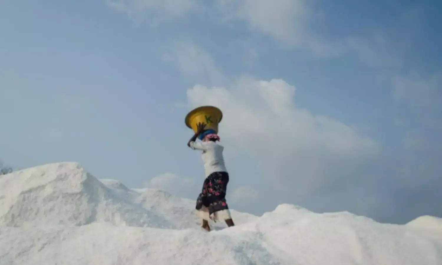 Salt Pan Workers: This Is No Dandi March Salt Pan Workers: This Is No Dandi March